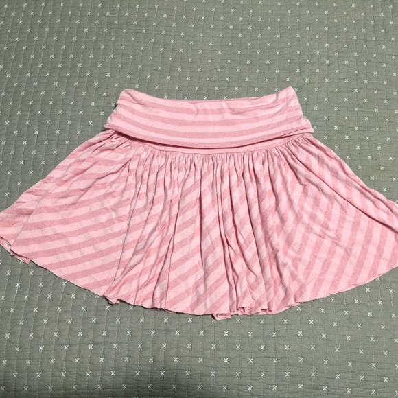 Guess Skirt - Picture 2 of 3